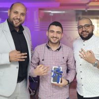 لقاء مع الفائز بـ iPhone 11 من الفوركس العربي وتسليمه الجائزة